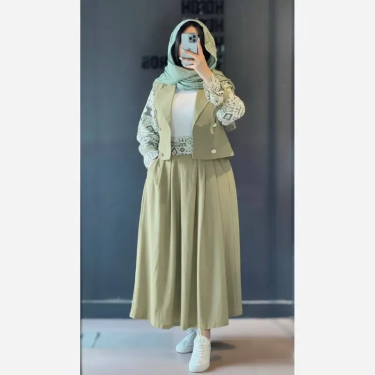 کت و دامن زنانه مدل یلدا جنس شانتون درجه یک رنگبندی متنوع سایزبندی